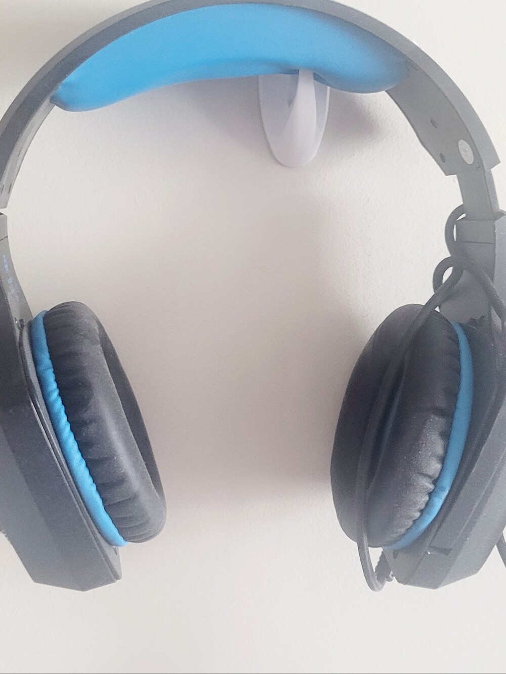 Hunterspider Blue Over-Ear Headphones